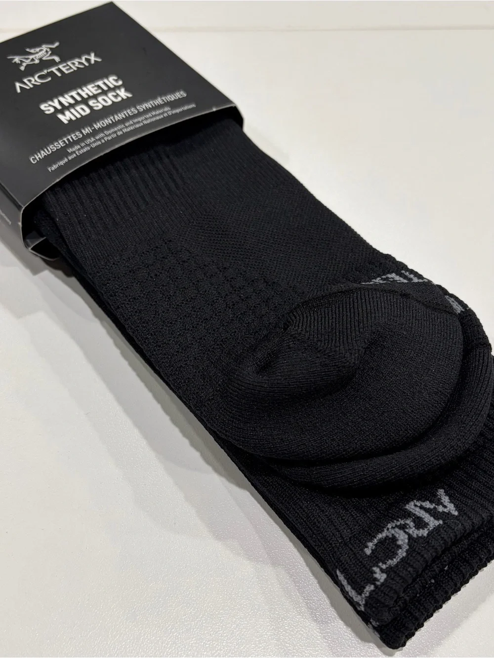 Arc’teryx Men's Medium Synthetic Mid Crew Sock Black NWT Focused Cushion Hiking